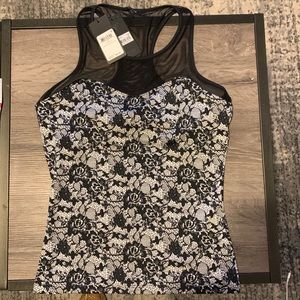 Printed GUESS sweetheart tank size S
